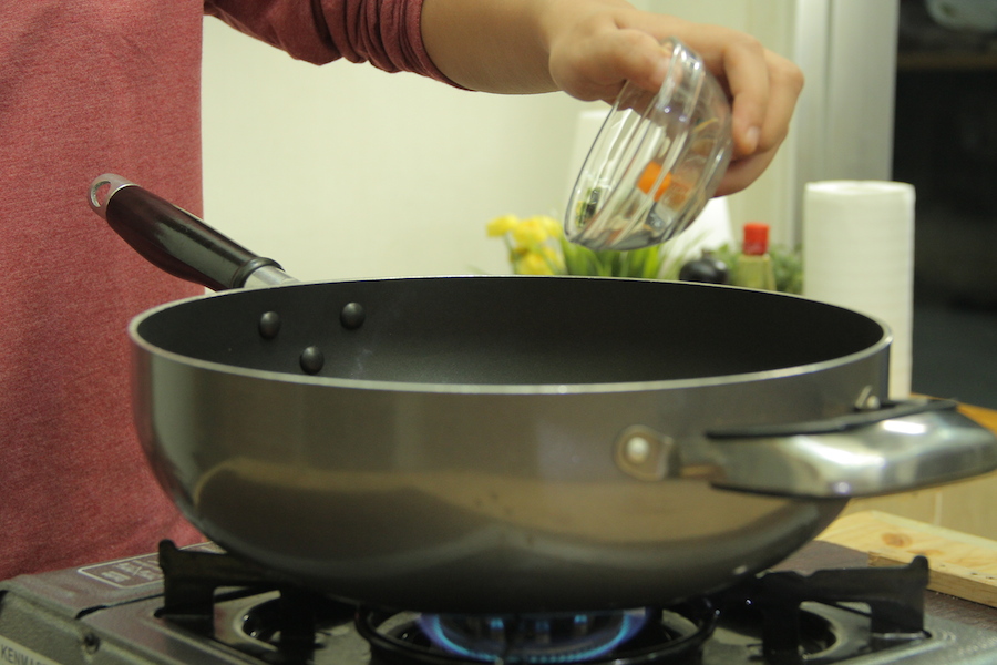 Bosan nasi goreng gitu-gitu aja? Yuk cobain resep nasi goreng mangga