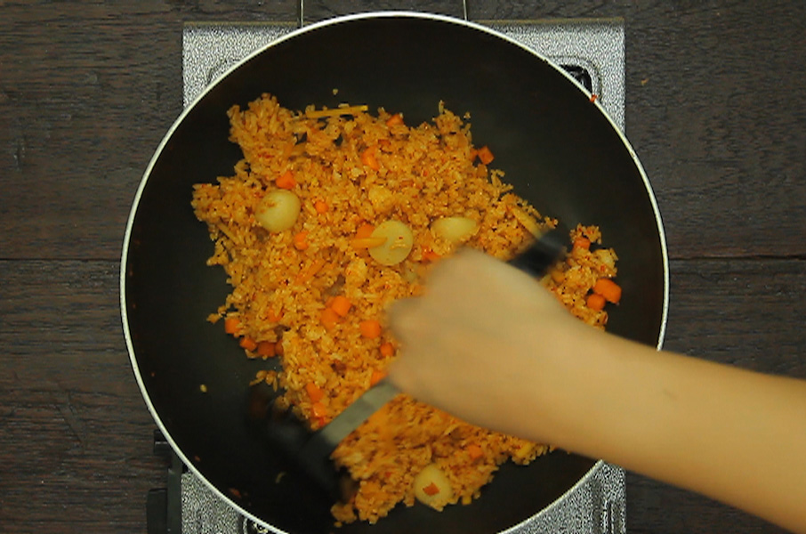 Bosan nasi goreng gitu-gitu aja? Yuk cobain resep nasi goreng mangga