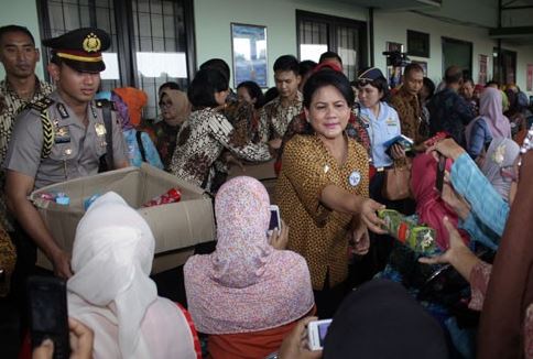 Siswa PAUD minta hadiah mobil, ini jawaban bijak Iriana Jokowi