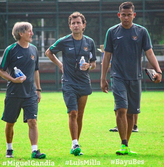 10 Potret Bayu Bes, pria Indonesia yang jadi tangan kanan Luis Milla