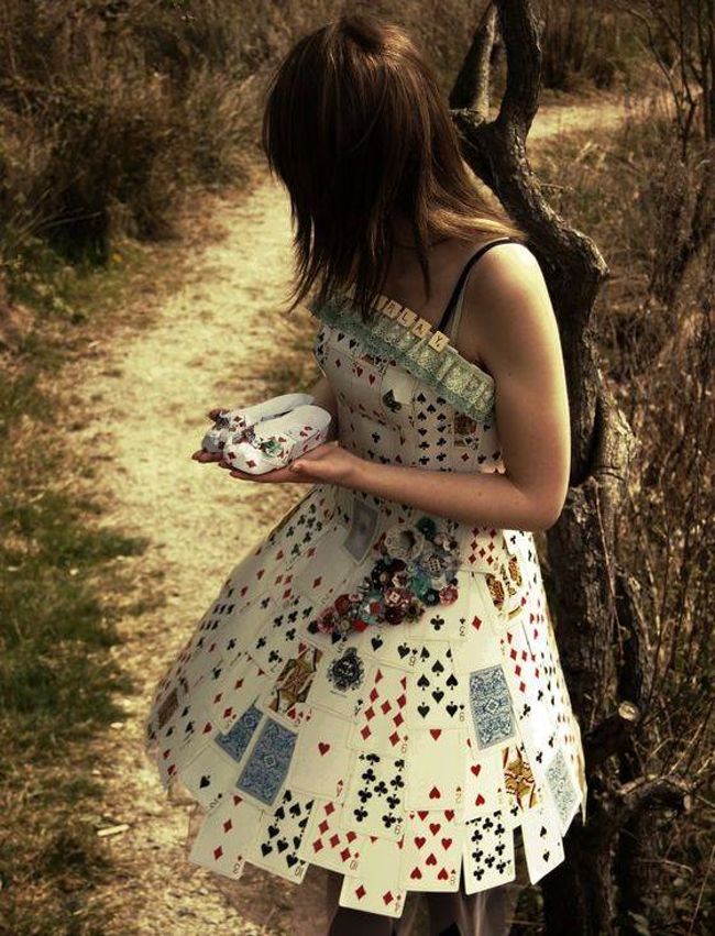 13 Gaun pesta yang dibuat sendiri dengan bahan yang sederhana