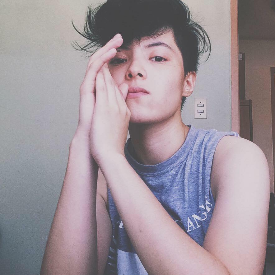 Perubahan fisik gadis manis ini saat dewasa dijamin bikin pangling