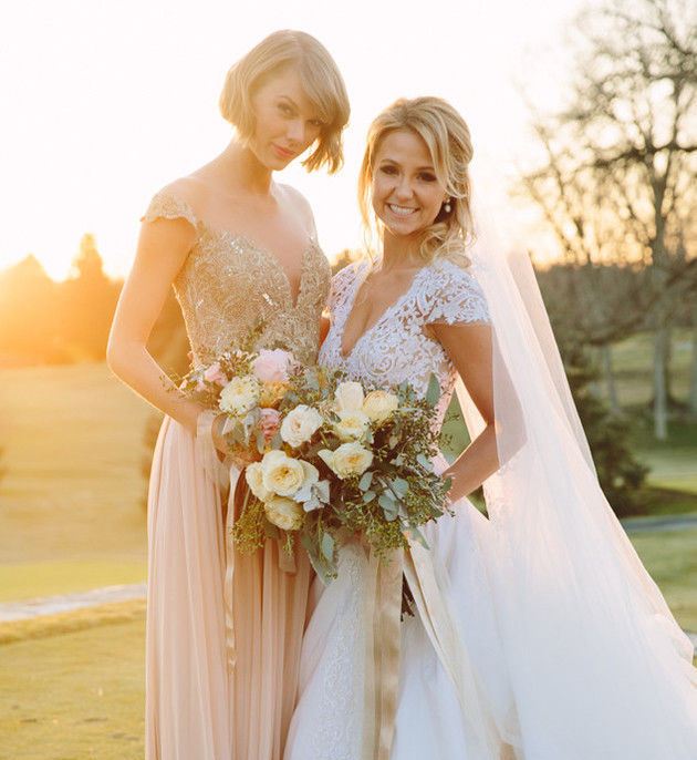 7 Foto artis cantik saat jadi bridesmaid, siapa paling menawan?