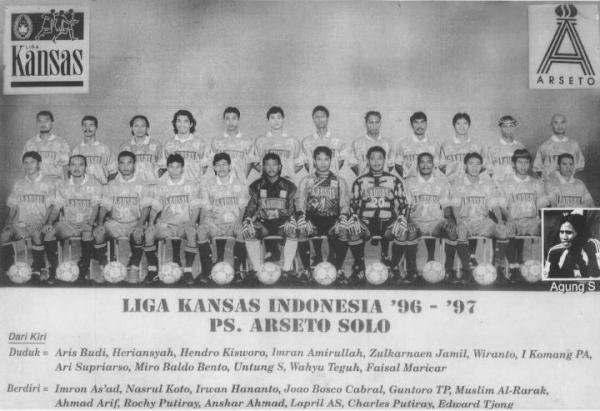 4 Klub sepak bola legendaris Indonesia yang sekarang tinggal nama