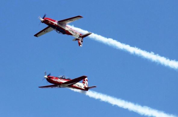 Begini cara tim aerobatik TNI AU tunjukkan cinta di langit Jogja