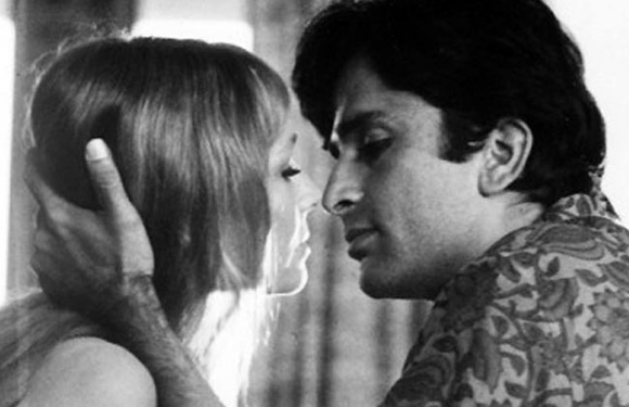 10 Seleb Bollywood ini pernah terpikat pesona bule, langgeng nggak ya?