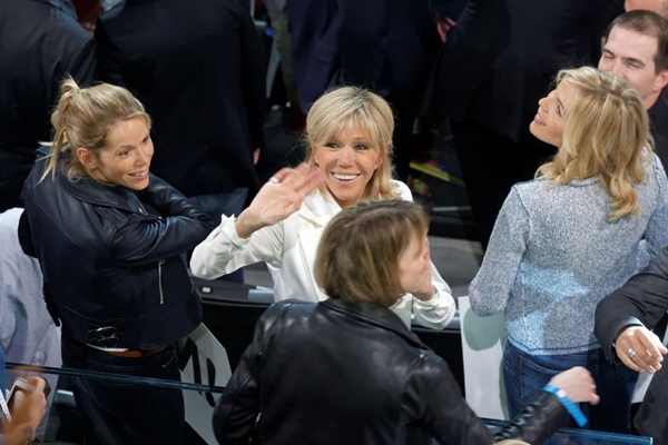 4 Fakta First Lady Prancis yang 25 tahun lebih tua dari sang suami