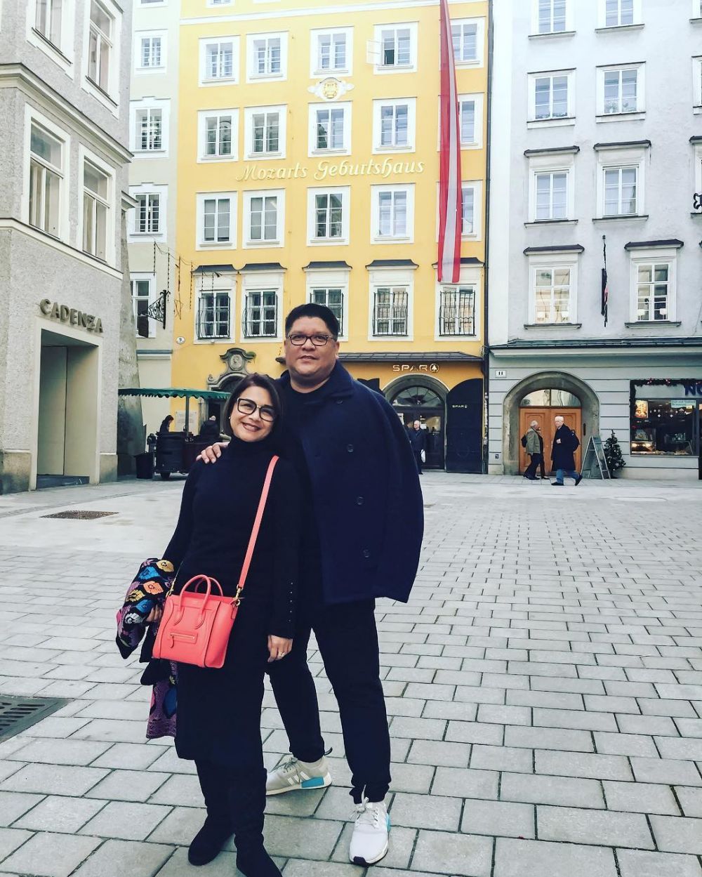 Jauh dari gosip, ini 12 foto romantis Ruth Sahanaya & Jeffry Waworuntu