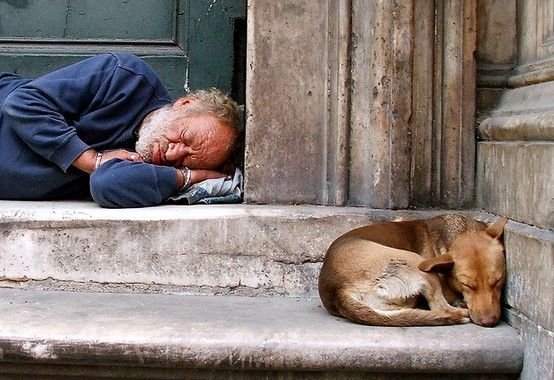 11 Poster kreatif kampanye donasi bagi gelandangan, pesannya ngena 