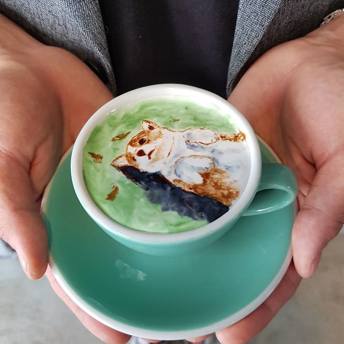 12 Latte art barista Korea ini warna-warni dengan gambar tak biasa