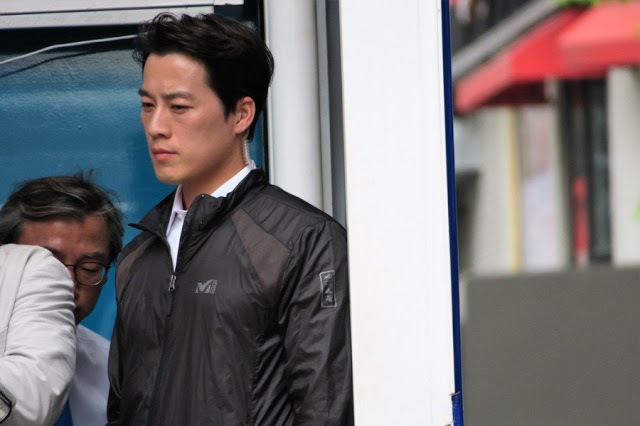 10 Foto pengawal Presiden Korea Selatan yang berwajah seganteng aktor