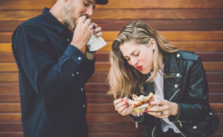 10 Alasan pasangan yang suka makan bareng bakal langgeng, cieee