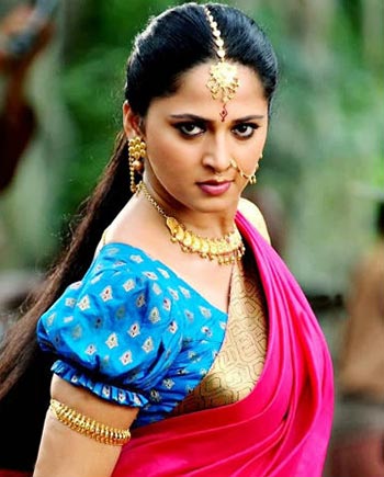 Anushka Shetty, aktris Bollywood yang jadi Devasena di Baahubali 2