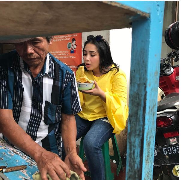 Meski tajir melintir, ini 5 bukti Nagita Slavina sosok yang sederhana