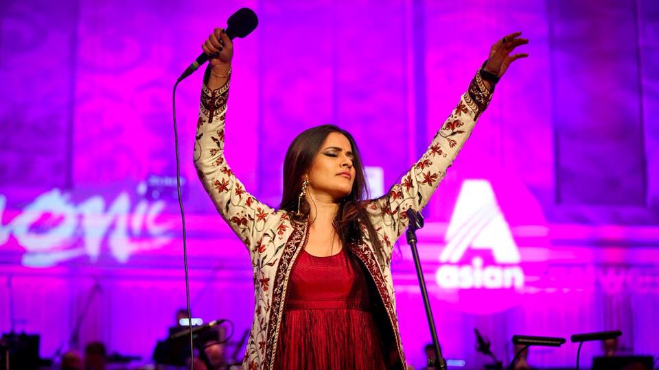 Sona Mohapatra, penyanyi yang hina Sonakhsi di konser Justin Bieber