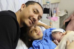 Begini proses kelahiran anak Ananda Omesh & Dian Ayu, penuh perjuangan