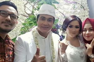 4 Fakta seputar pernikahan Adjie Pangestu, usianya terpaut 25 tahun