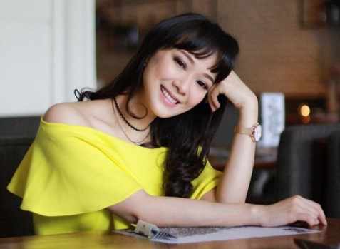 Hobi traveling, ini tujuan favorit presenter cantik Yuanita Christiani