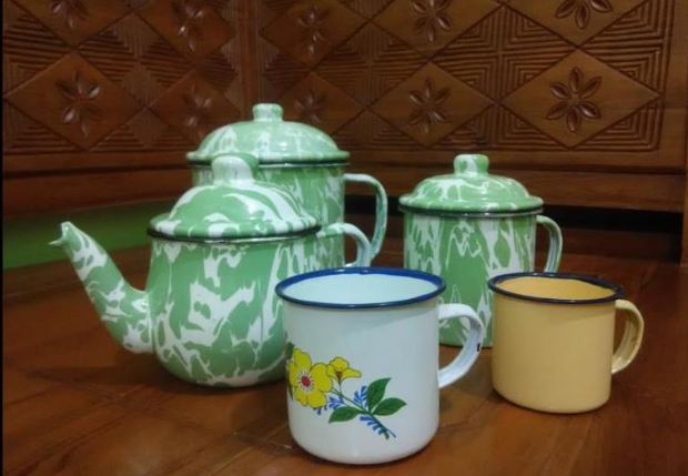 10 Benda ini langsung bawa ingatanmu ke rumah nenek di desa, klasik ya