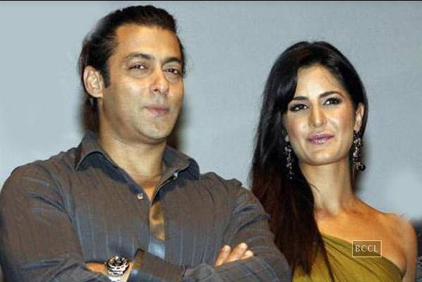 Sudah pisah, 10 seleb Bollywood ini tetap akur dengan mantan