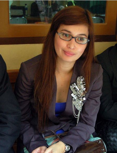 4 Wanita cantik ini pernah jatuh ke pelukan Adjie Pangestu