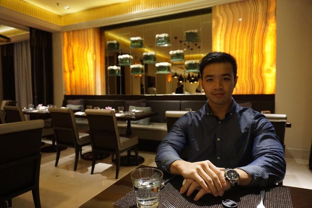 Kenalkan Himawan, adik Tina Toon yang jadi lulusan terbaik Untar