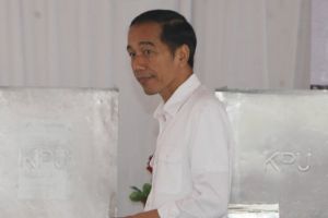 Presiden Jokowi: Jangan saling hujat, menjelekkan, fitnah dan menolak!