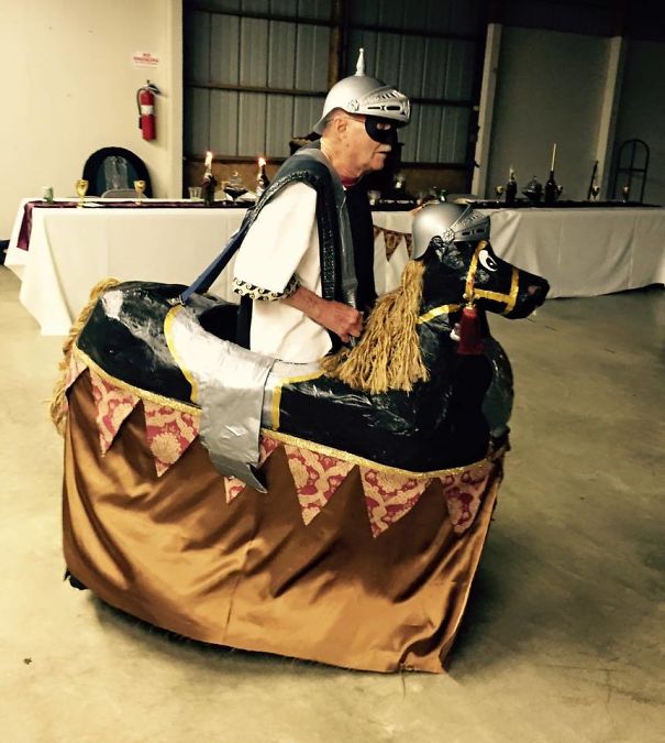 Tingkah 15 kakek ini buktikan usia bukan penghalang, keren dan kocak