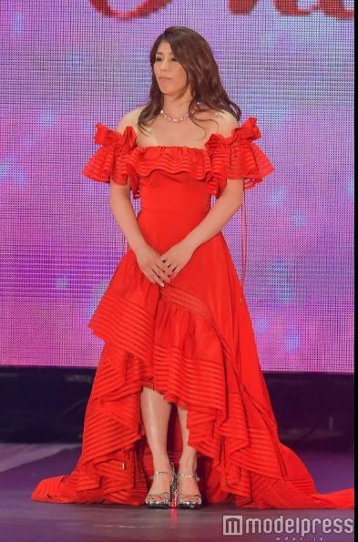 15 Foto gaya fashion seleb Jepang saat hadiri GirlsAward 2017 di Tokyo