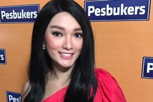 Jadi Duta Pancasila, Zaskia Gotik dikritik saat promosi game judi