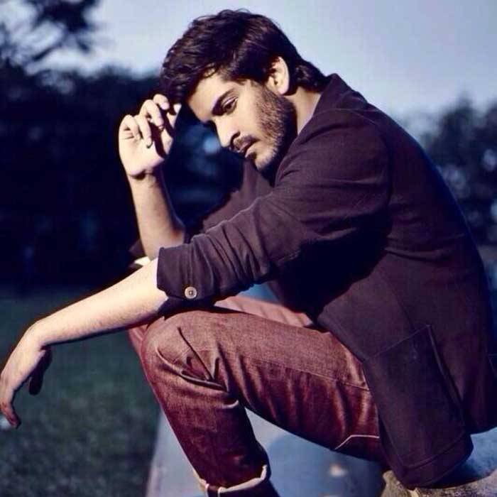 10 Foto Ahan Shetty, putra Sunil Shetty yang juga jago akting