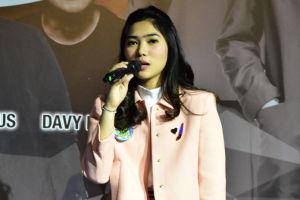 Jadi juri penghargaan musik pertama kalinya, ini komentar Isyana