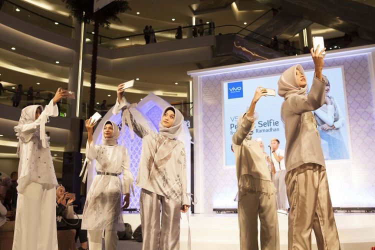 Shireen Sungkar dan Zaskia Sungkar kenalkan brand Zashi sambut Ramadan