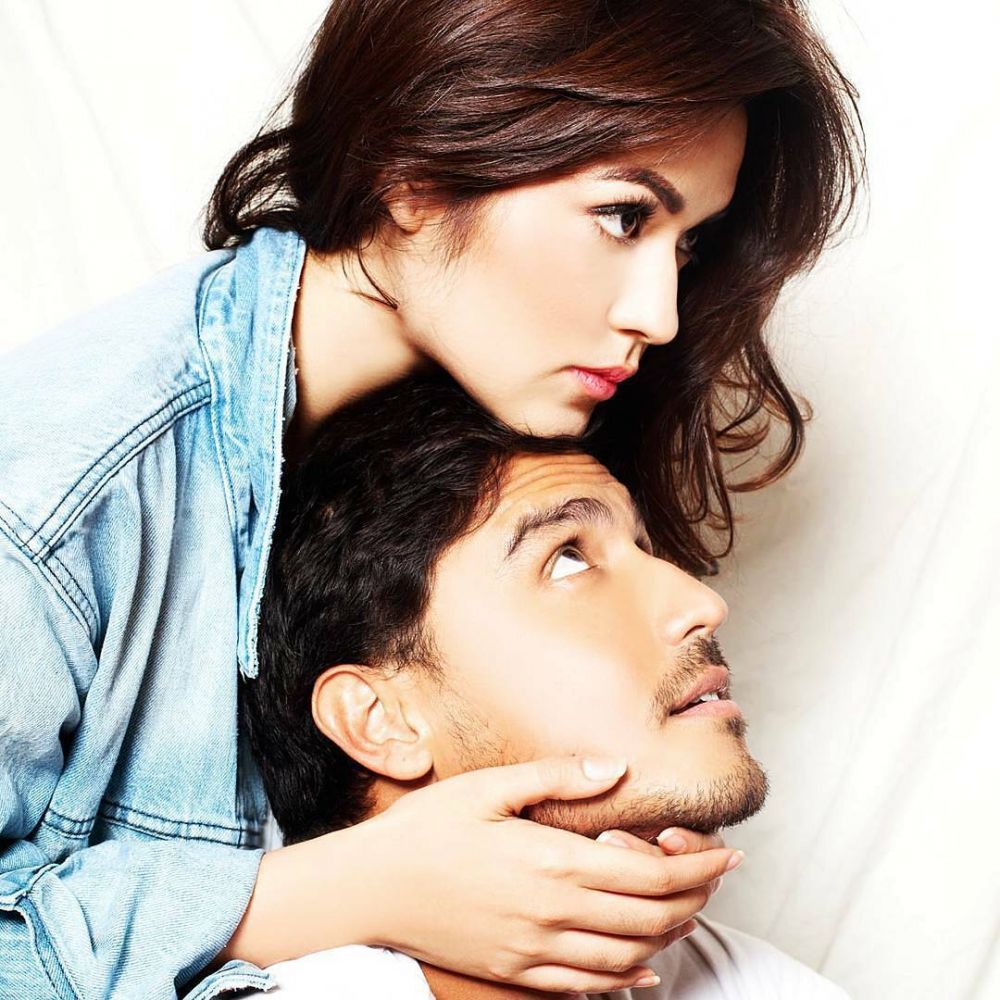 13 Potret kemesraan Raisa - Hamish sebelum lamaran, bikin patah hati