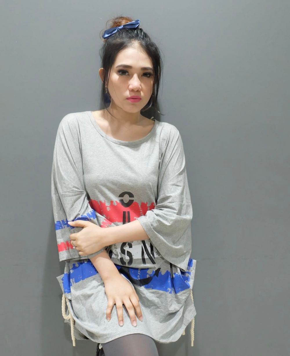 Kalahkan Ayu Ting Ting, ini 7 fakta pedangdut Via Vallen