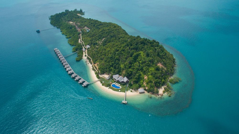 10 Potret indahnya Telunas Private Island, pulau di Riau yang memesona