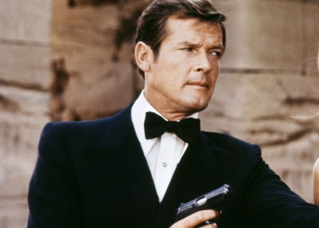 Aktor legendaris James Bond Roger Moore meninggal akibat kanker