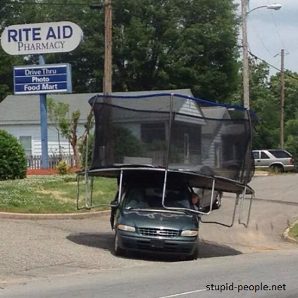10 Foto kocak orang nekat bawa barang di kendaraan ini bikin mules