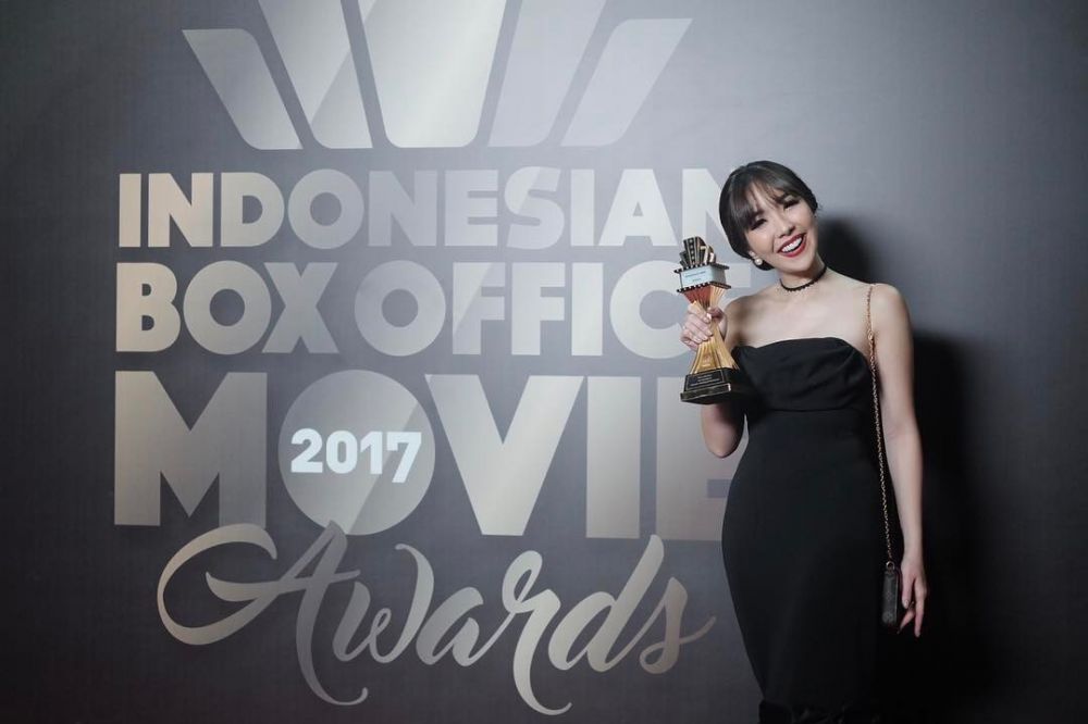 13 Foto transformasi Gisel, mama muda yang kece badai