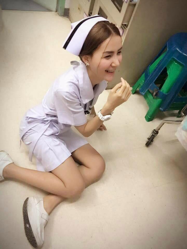 Berpakaian terlalu seksi, perawat ini dipaksa resign dari rumah sakit