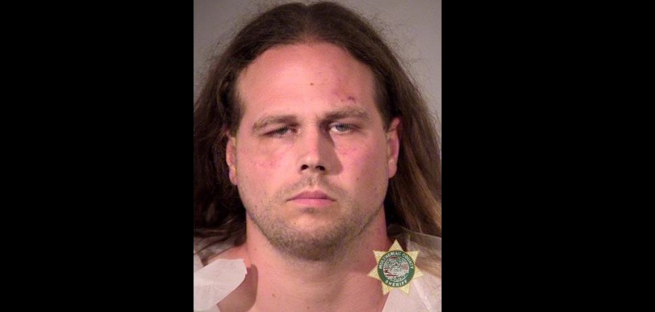 Dua warga non-muslim ini tewas ditusuk karena bela wanita berhijab