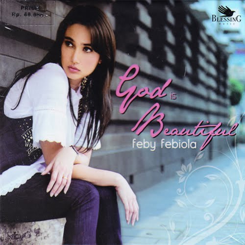 12 Foto transformasi Feby Febiola, awet muda jelang kepala empat