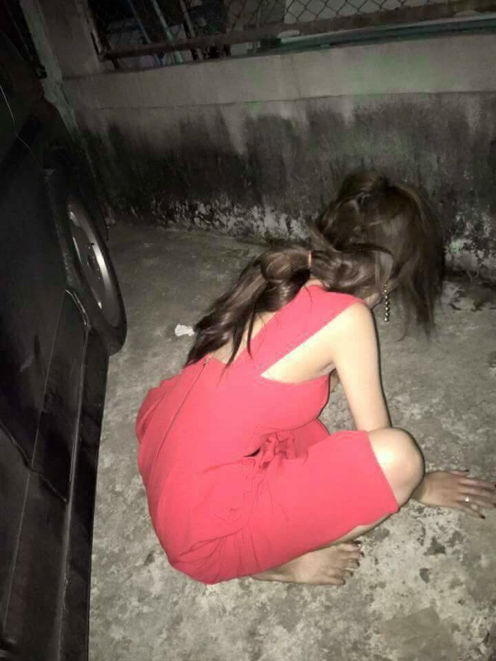 8 Foto wanita mabuk yang dikerjain temannya ini bikin prihatin