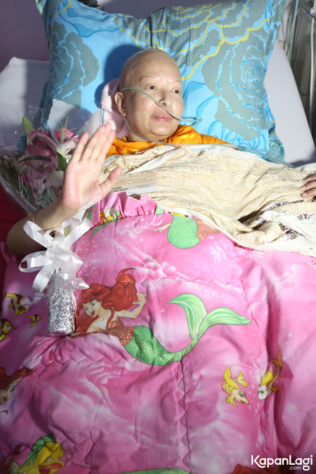 7 Kisah perjuangan Yana Zein lawan kanker ini bikin haru