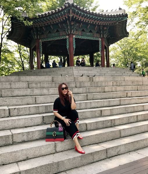 Begini gaya liburan Inul di Korea Selatan, tetap hits meski berpuasa