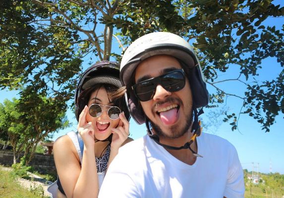 Kerap dibully, begini 7 foto gaya pacaran Kesha Ratuliu dan kekasih