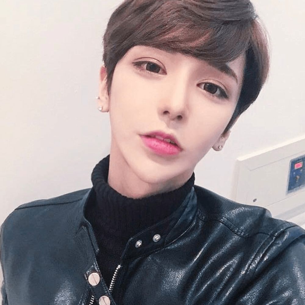 Cowok Korea ini oplas berkali-kali biar punya wajah bak anime