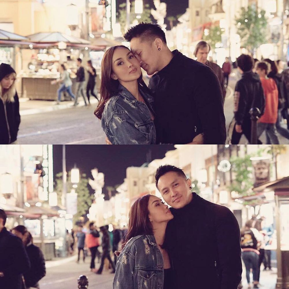 10 Potret kemesraan Demian Aditya dengan sang istri, bak masih pacaran