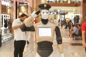 Wah keren, polisi robocop ini siap perangi kejahatan di Dubai
