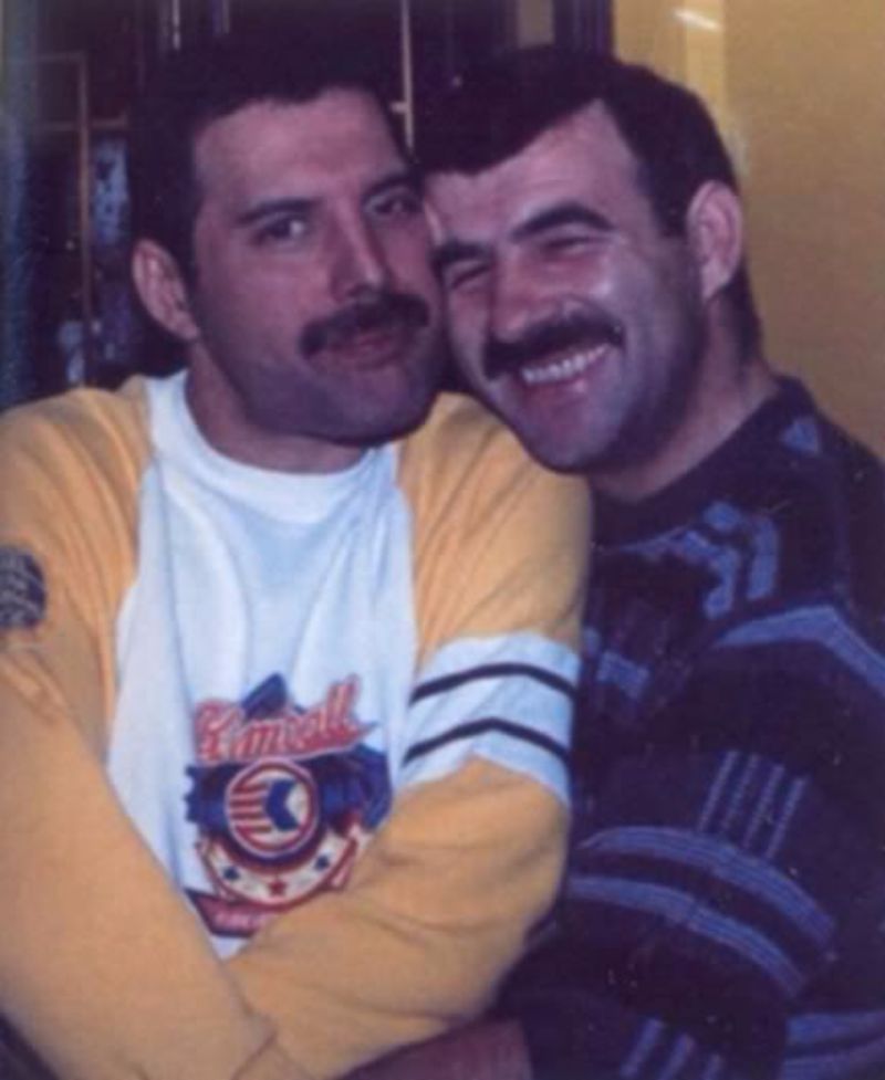10 Foto langka Freddie Mercury dan pacar prianya di tahun 80-an